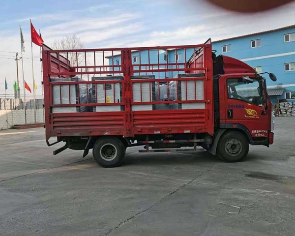 真空電超導(dǎo)采暖機(jī)組，發(fā)往內(nèi)蒙